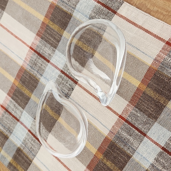 Pair of Simon Pearce Teardrop Glass Bowls - Picture 2 of 4